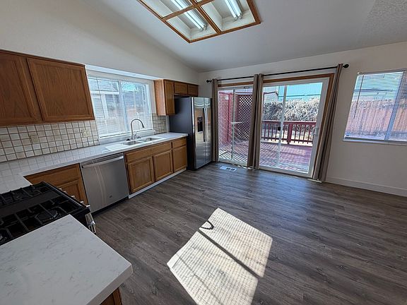 3rd image of 1246 Flora Glen Dr