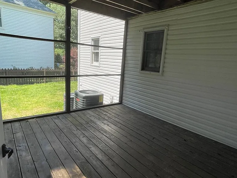 403 Coach Hovis Dr — Photo 37