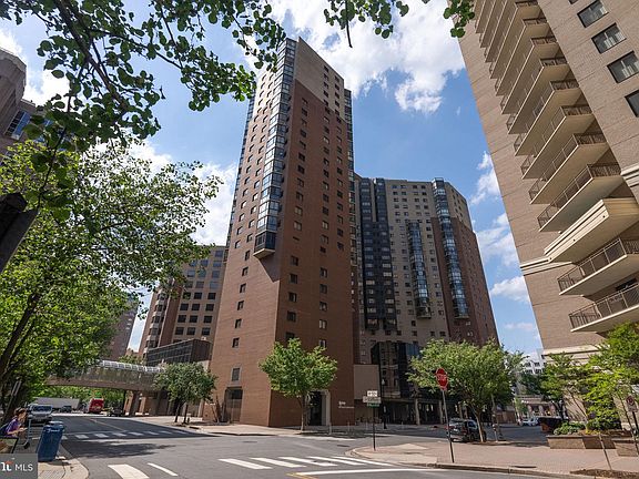 3rd image of 900 Stafford St #2126