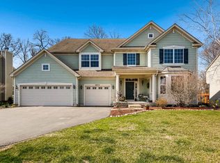 2033 Padua Dr, Elgin, IL 60123