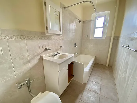 Rented by S&M Associates Realty LLC | media 5