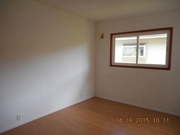 2nd bedroom_04172015