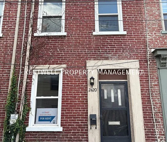 2420 Carey Way — Photo 28