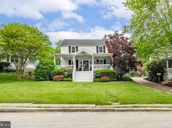 610 Lanmore Ave, Wayne, PA 19087