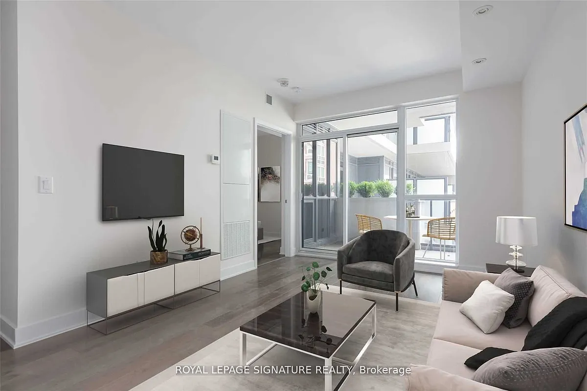 Photo 1 of 10 - 88 Cumberland St #409 - Toronto, ON Primary Photo - 88 Cumberland St #409