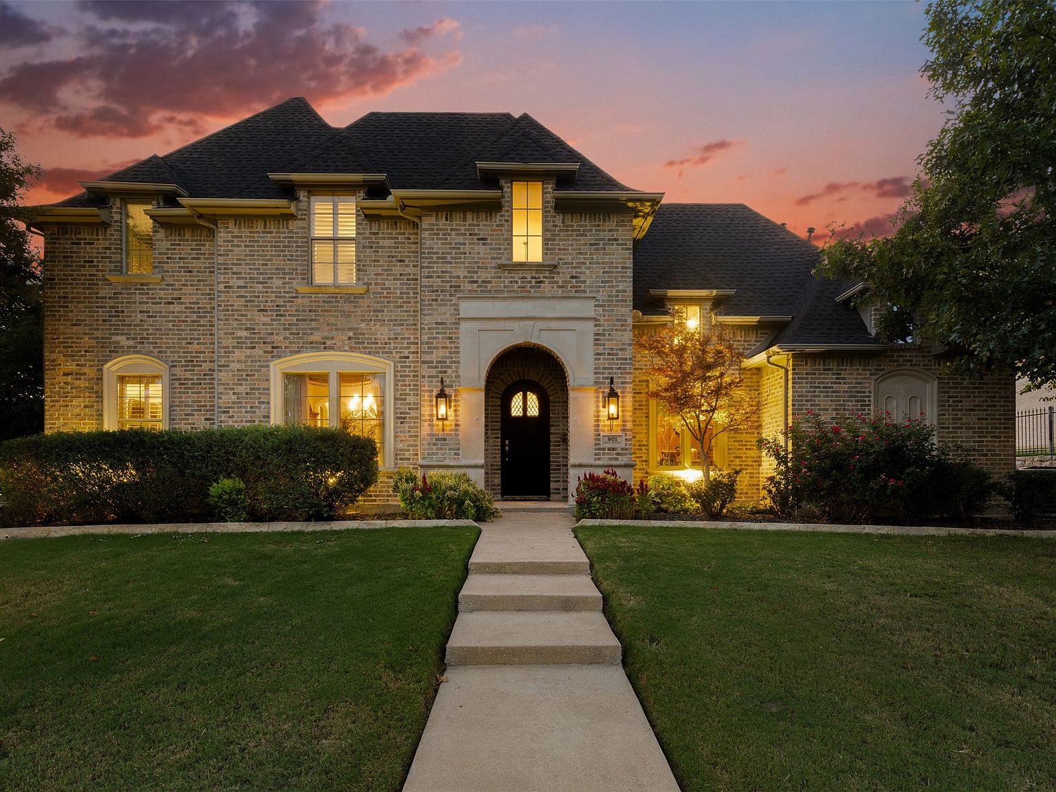 801 White Buffalo Ln