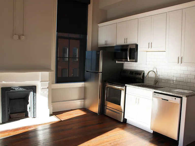 Union Lofts Apartments — Photo 10