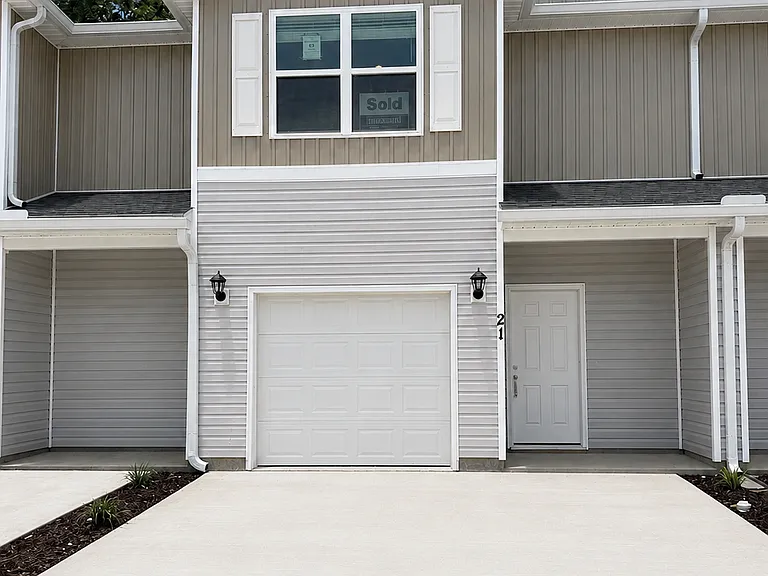 21 S Main Deck Dr — Photo 1