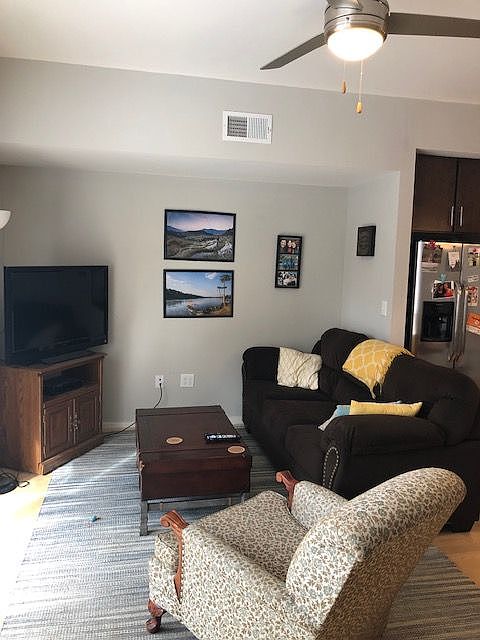 1st image of 523 E Main St APT 402