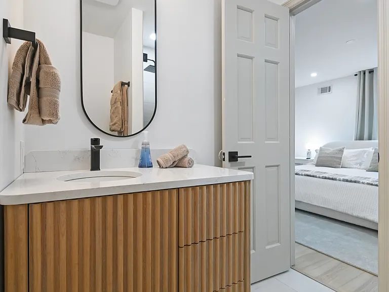 715 Maryland Ave — Photo 24
