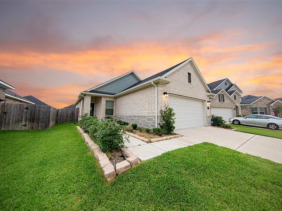 31206 Whitfield Ct