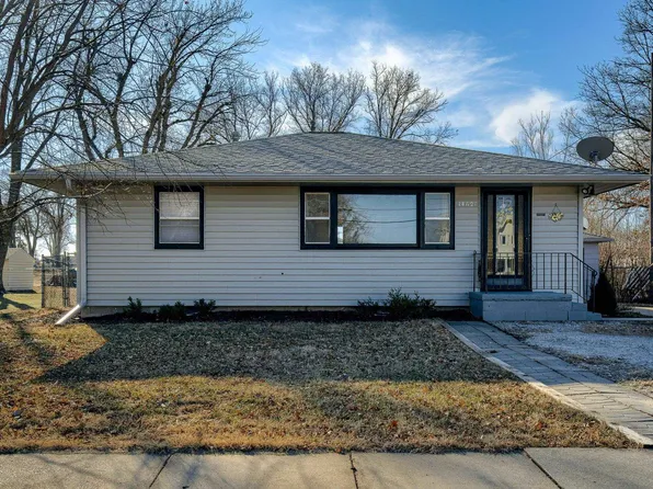 14621 Jamestown St, Waverly, NE 68462