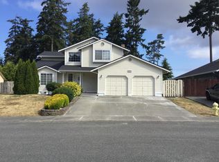 1570 NW Outrigger Loop, Oak Harbor, WA 98277