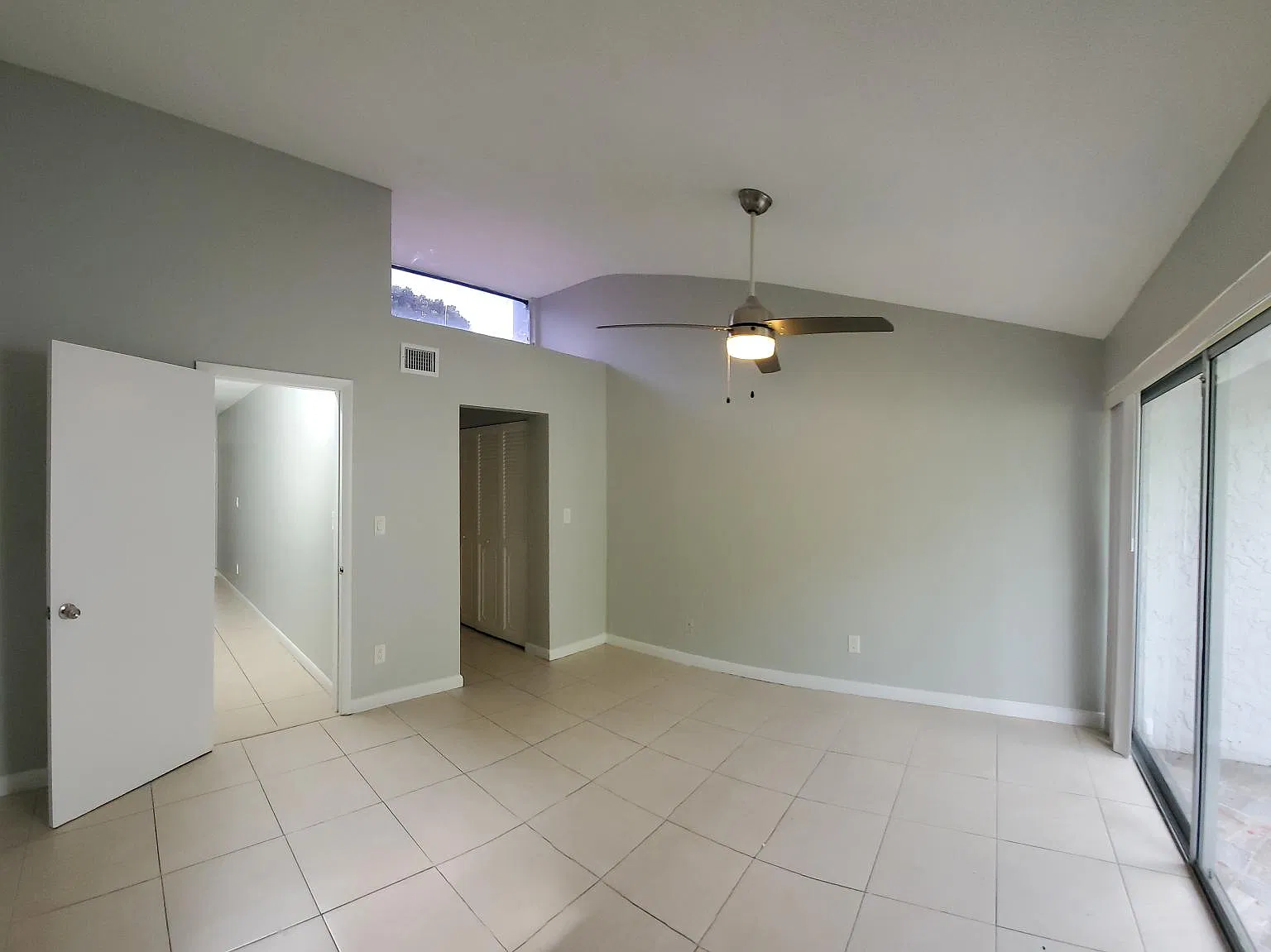 2 bed, 2.5 bath, 1179 sqft, $2,695 — Photo 2