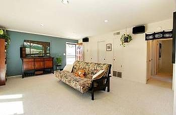 3rd image of 1415 Regent St APT 3