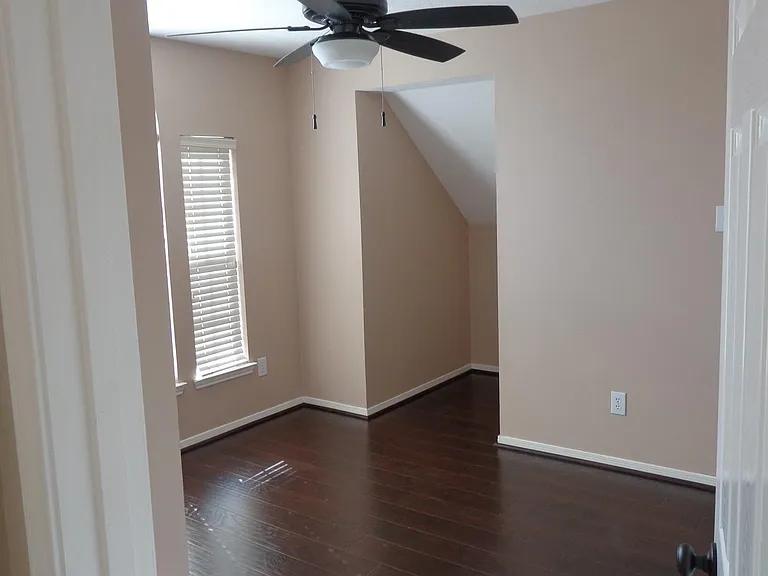 1118 Oxford Mills Ln — Photo 14