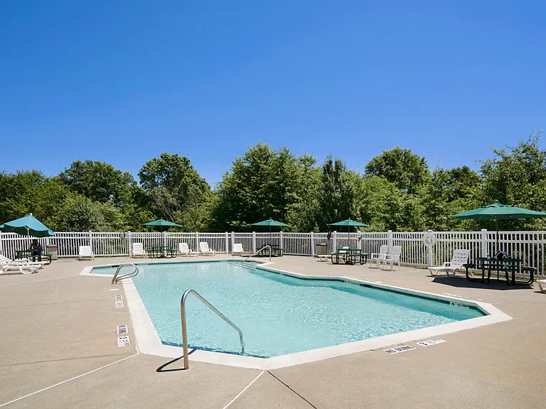 Boulder Pointe Apartments — Photo 27