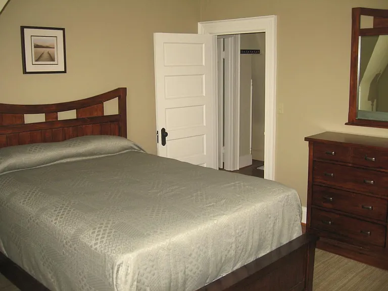 725 Graydon Ave #3 — Photo 4