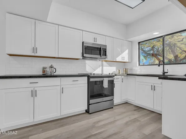 7873 E Linden Ct, Tucson, AZ 85715