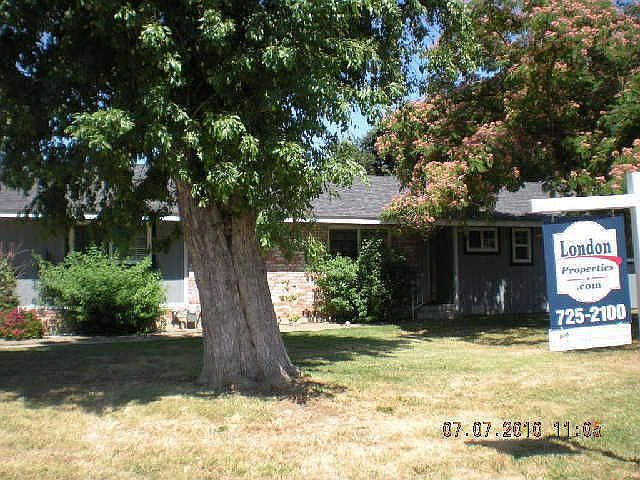 2nd image of 1235 Castle Pl