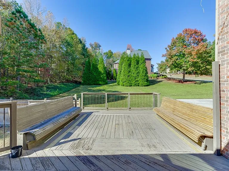 940 Chateau Forest Rd — Photo 81