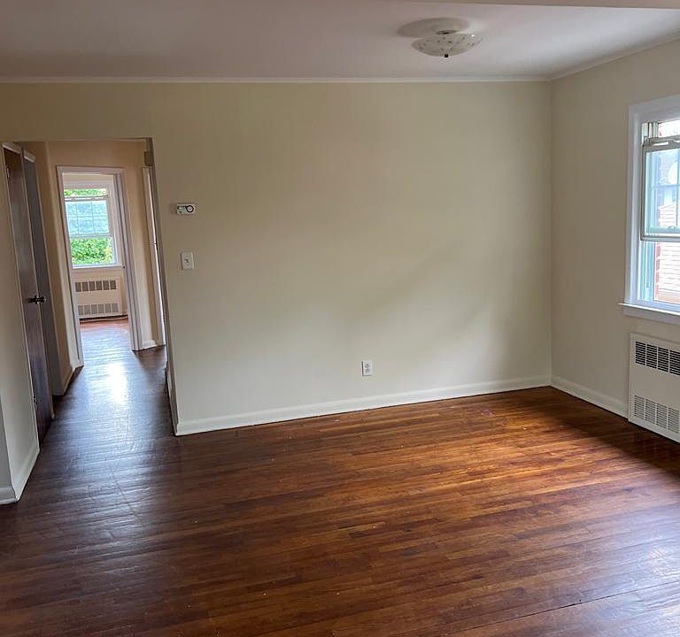 1st image of 1407 Bay 28th St #1