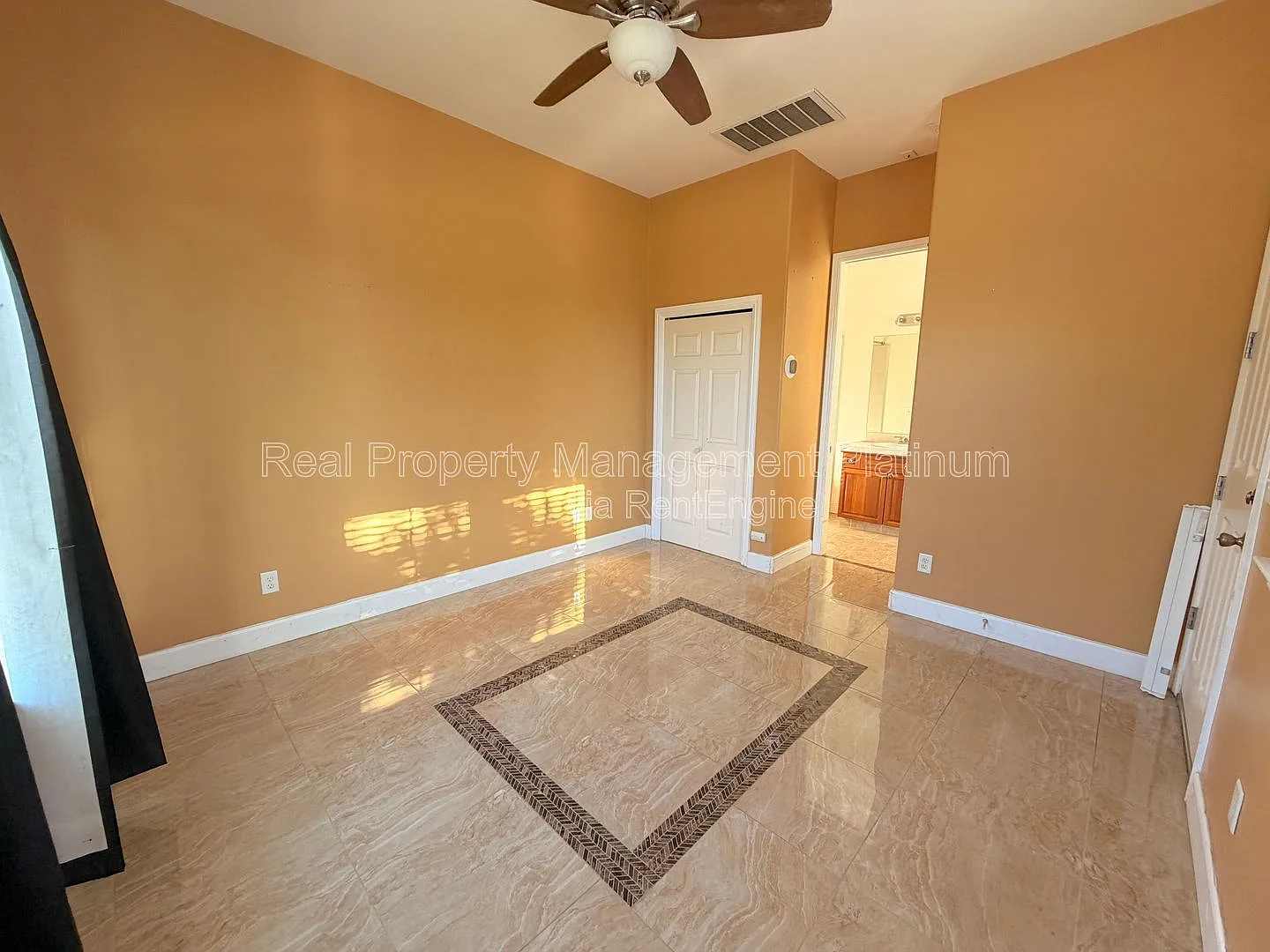 4 bed, 2.5 bath, 2692 sqft, $2,750 — Photo 4