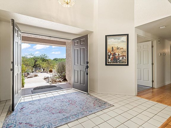 3rd image of 3731 N Round Rock Dr
