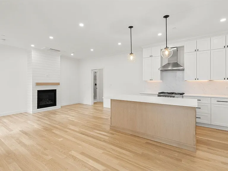 27 Shepard St #3 — Photo 9