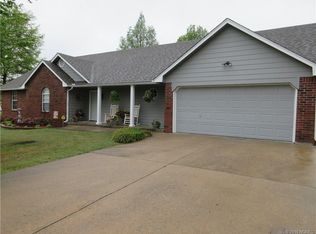 17590 Owalla Valley Dr, Claremore, OK 74017