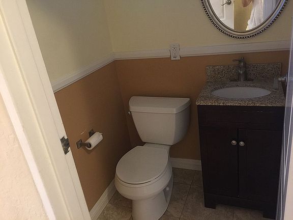 5th image of 1739 Jeffery Ct