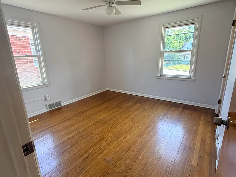 2307 Noble Rd #2 — Photo 4