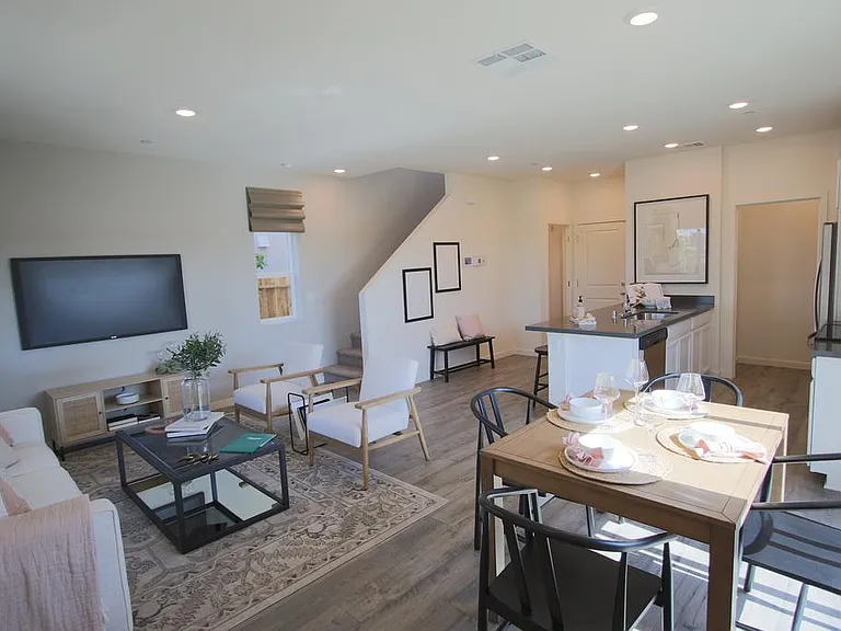 5129 Cumberland Dr — Photo 3