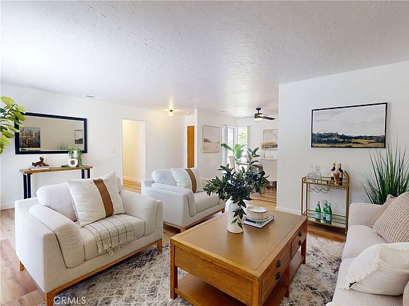 4th image of 14892 Sunnycrest Ln
