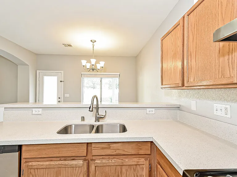 5044 Drifting Creek Ave — Photo 9