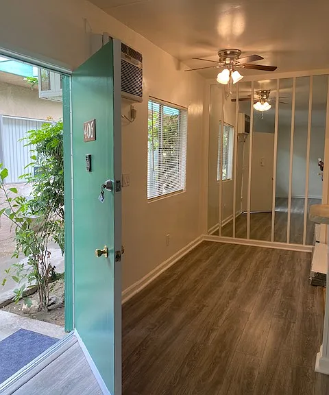 Rancho Mirage Villa Apartments — Photo 23