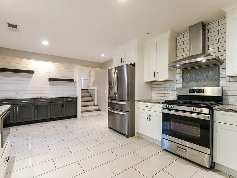 2661 Deerfield Cir — Photo 10