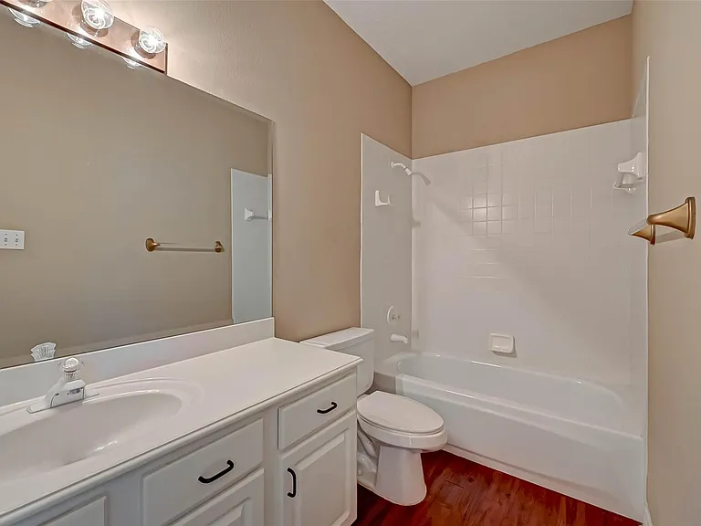 14303 Reissen Ln — Photo 21