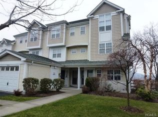 613 Viewpoint Ter, Peekskill, NY 10566