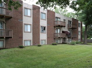 9807 Cherry St #3, Kansas City, MO 64131