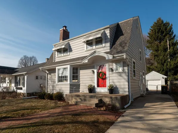 1753 Underwood AVENUE, Wauwatosa, WI 53213