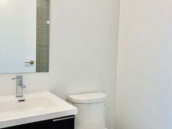 3rd image of 203 College St #1404