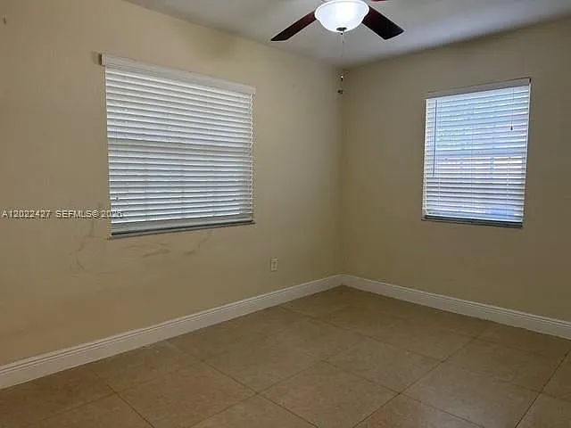 6370 SW 17th St — Photo 12
