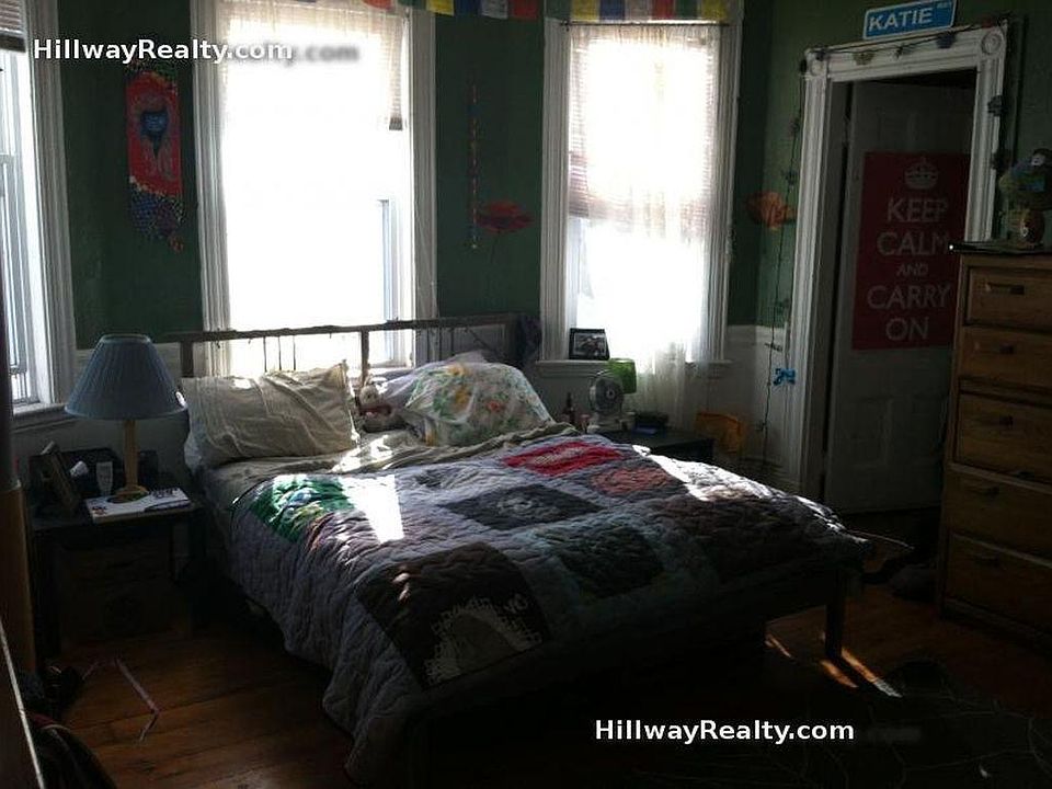 2nd image of 17 Eldora St #3RR