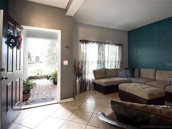 2nd image of 154 Lake Davenport Cir