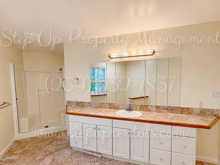 21767 Longeway Rd — Photo 15