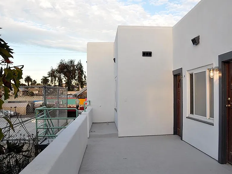2153 1/2 Logan Ave — Photo 8