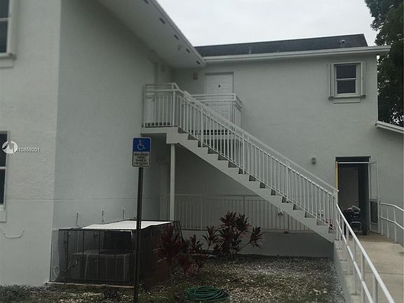 3rd image of 34 SW 5th Ave