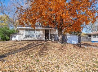 4343 Onyx Dr, Eagan, MN 55122