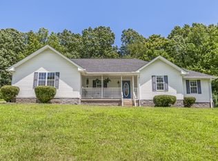 1000 Lockridge Dr, Ashland City, TN 37015